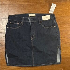 Abercrombie & Fitch Indigo Denim Jeans